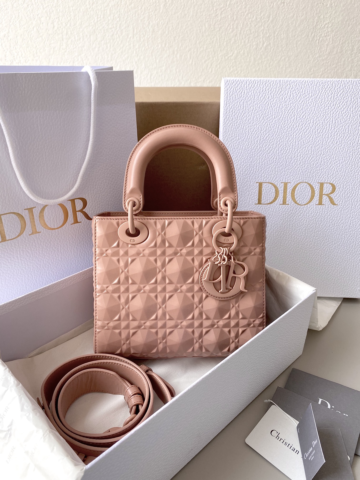 1704716128.0939XGxZCLXbui LADY 20CM DIOR MY ABCDIOR  M0538 10.jpg