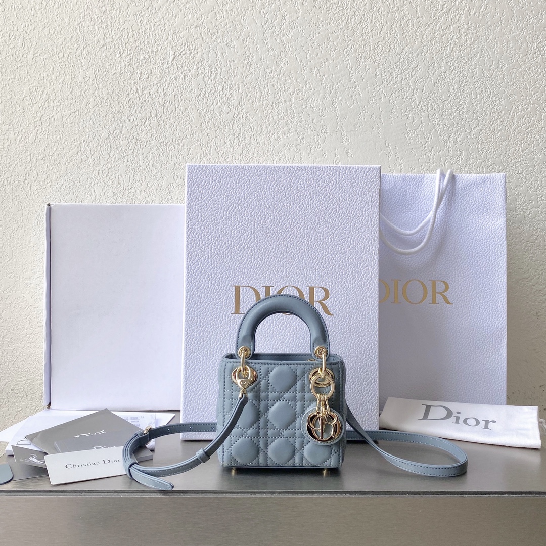 1704780138.2113yArRbhCoCTMICRO LADY DIOR BAG  S0856ONGE_M81B 16.jpg