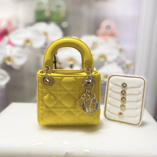 1704780274.7904GtbylCHnUdMICRO LADY DIOR BAG  S0856ONGE_M32Y 9.jpg