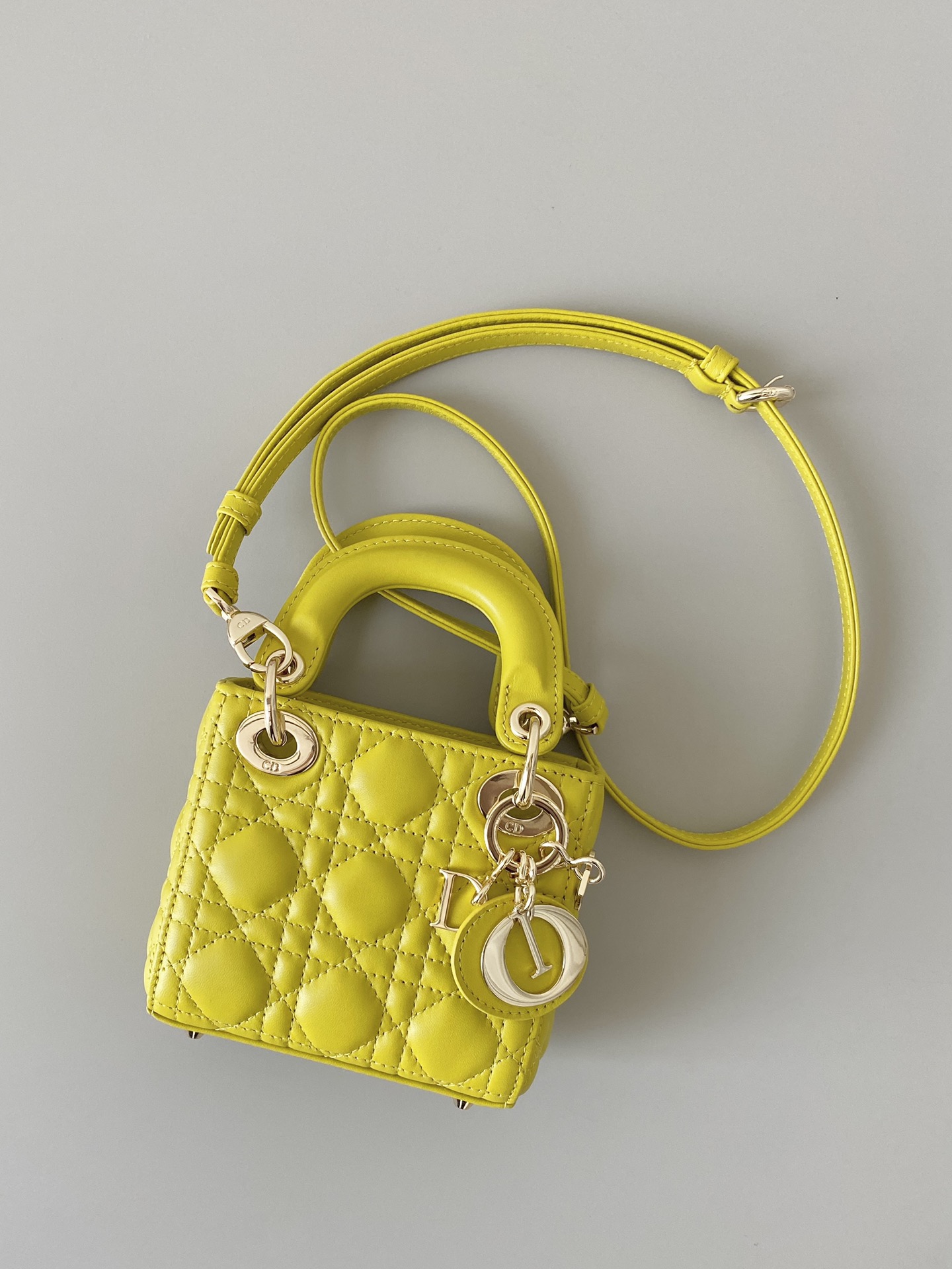 1704780274.7959HLNRRQphMVMICRO LADY DIOR BAG  S0856ONGE_M32Y 17.jpg