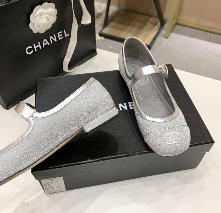 1725117057.3305wymVHNeqgOChanel Mary Jane Shoes silver -04.jpg