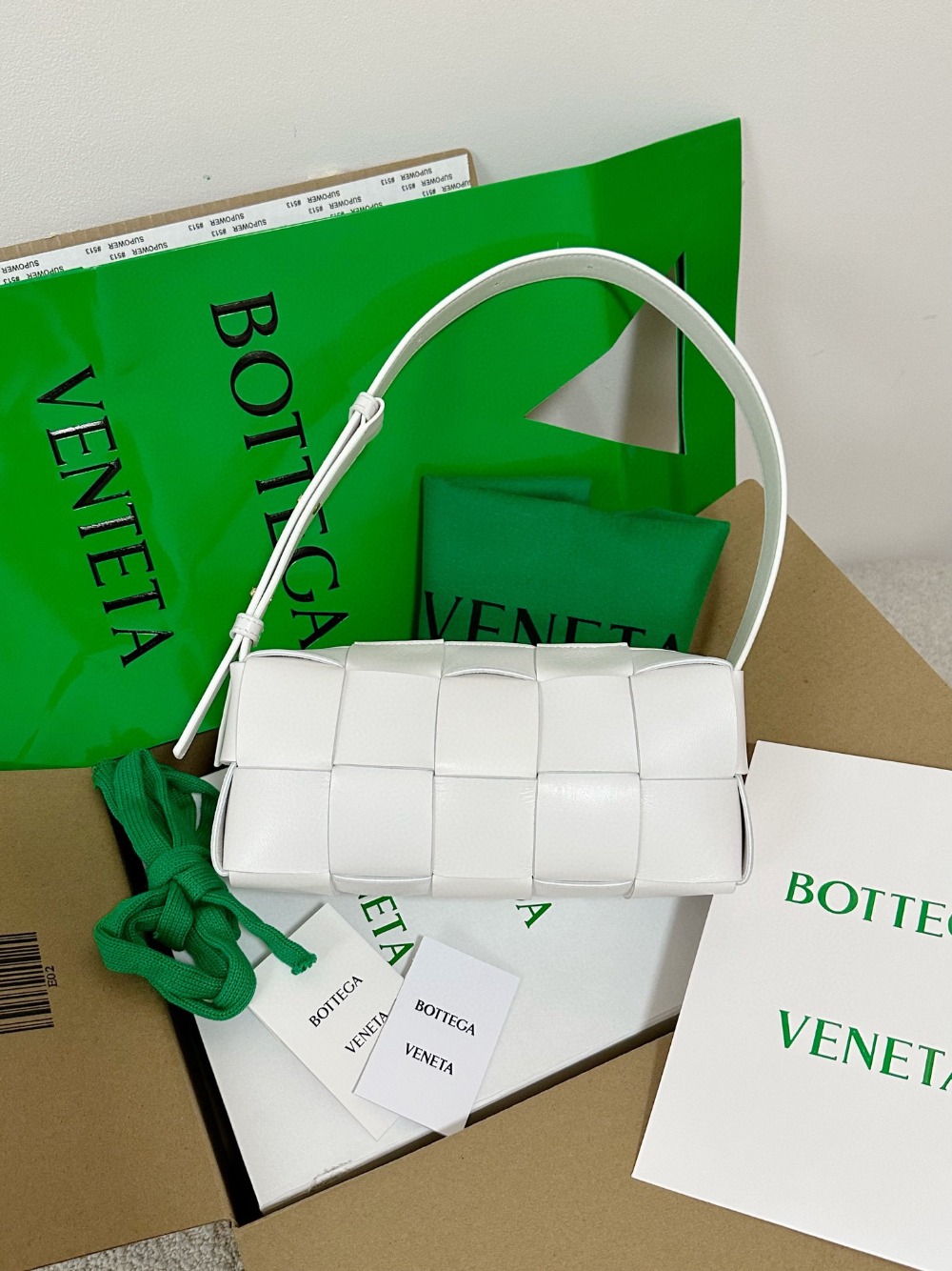 보테가베네타 Bottega Veneta 729166 스몰 브릭 카세트 23.5cm