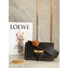 로에베 Loewe 크로스 백 24CM