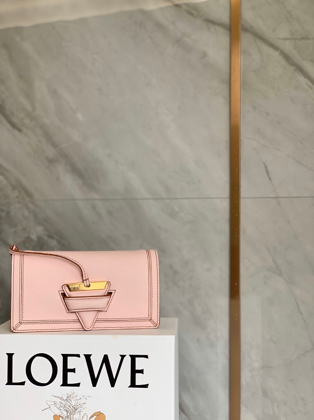 로에베 Loewe 크로스 백 19CM