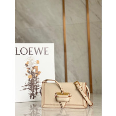 로에베 Loewe 크로스 백 19CM