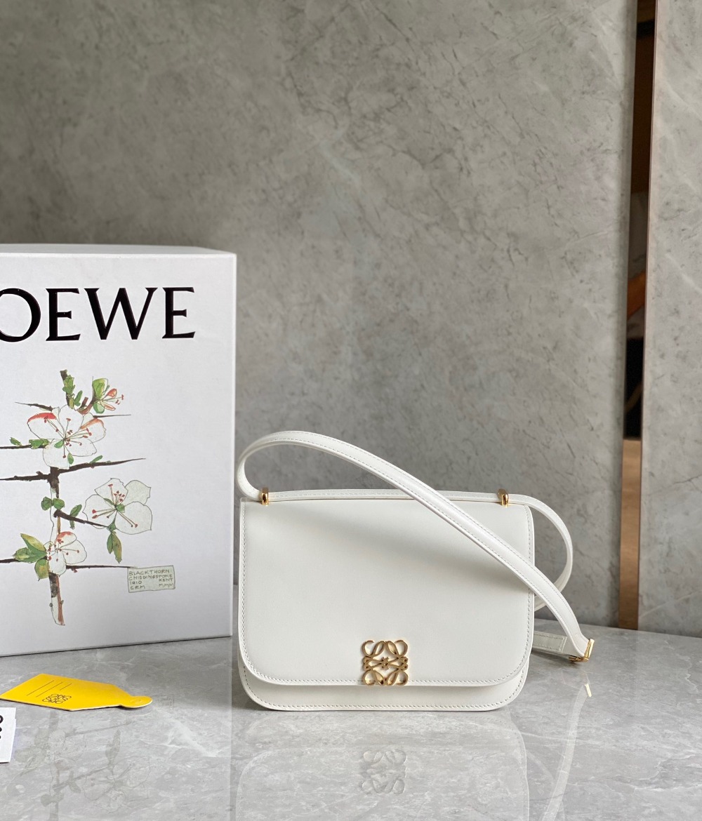 로에베 Loewe Goya 크로스 백 19CM