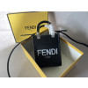 펜디 Fendi 미니 선샤인 쇼퍼백 숄더백 토트백 13cm