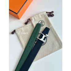 에르메스 2023 PUNACHE BELT BUCKLE & REVERSIBLE LEATHER STRAP 32MM 양면 벨트